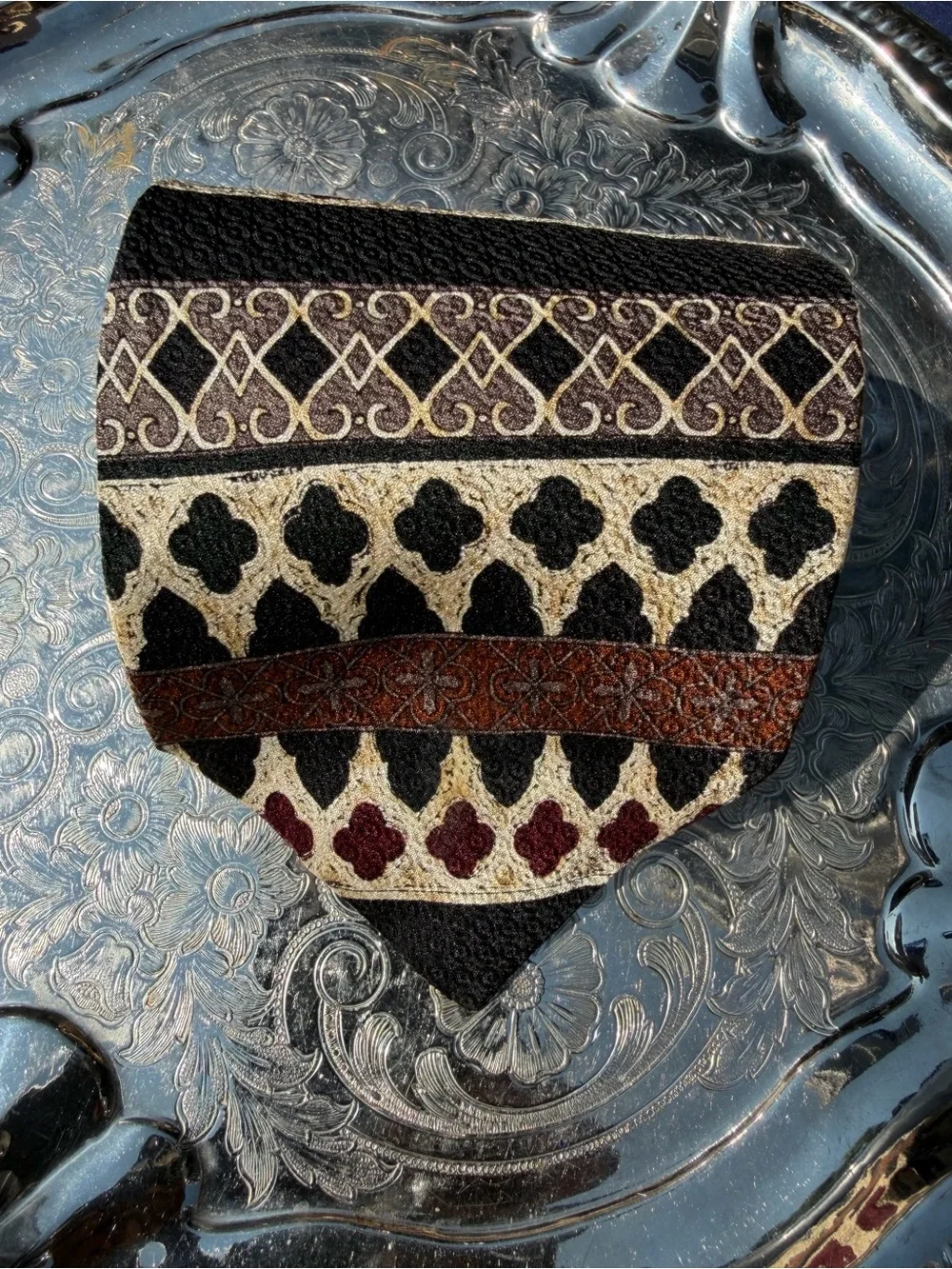 Lorenzo Valentino Como, Italy Raised Pattern Silk Tie